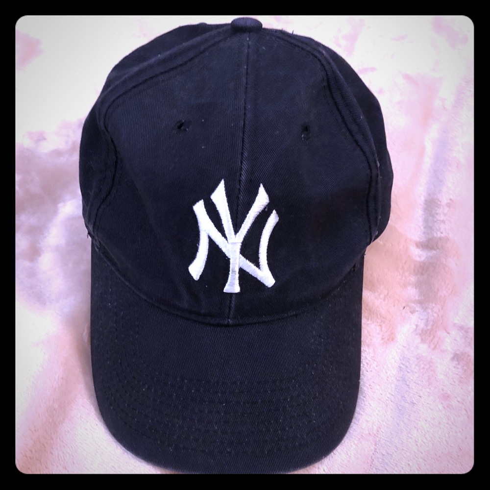 Yankee Youth baseball hat